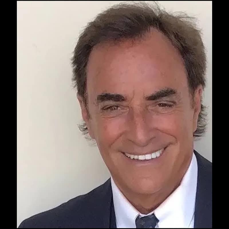 thaao-penghlis-800 Thaao Penghlis